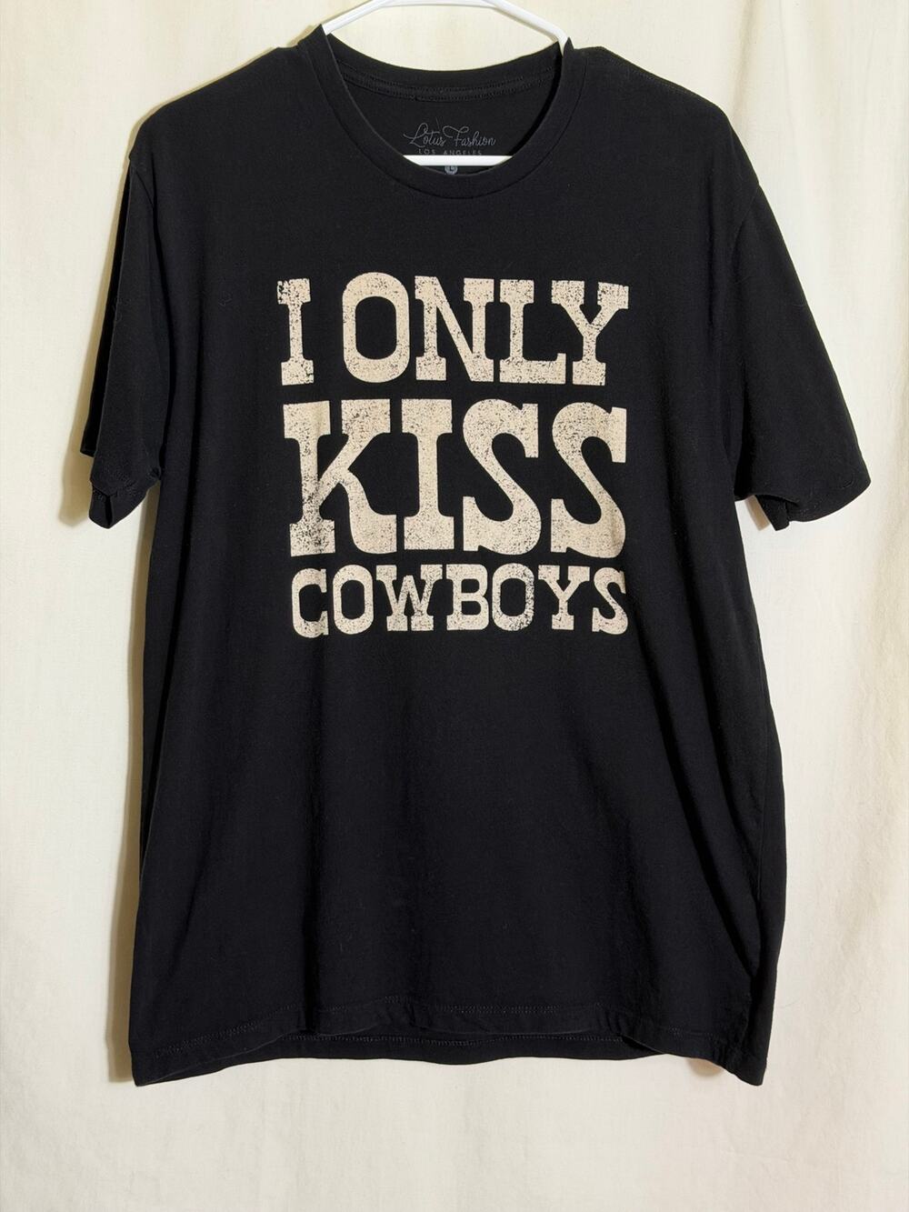 I Only Kiss Cowboys Graphic T-Shirt Large Black Western Country Cowgirl Cotton